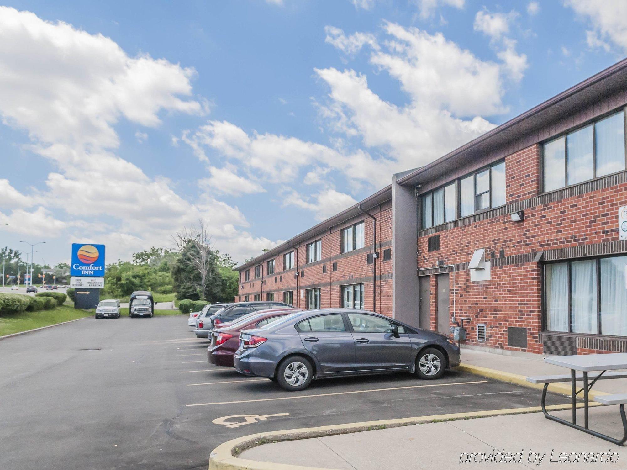 Comfort Inn Meadowvale ميسيسوجا المظهر الخارجي الصورة