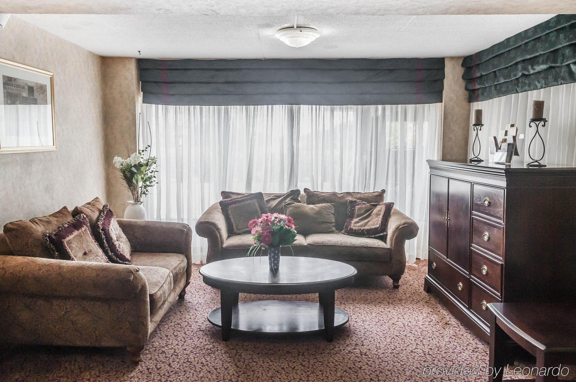 Comfort Inn Meadowvale ميسيسوجا المظهر الخارجي الصورة