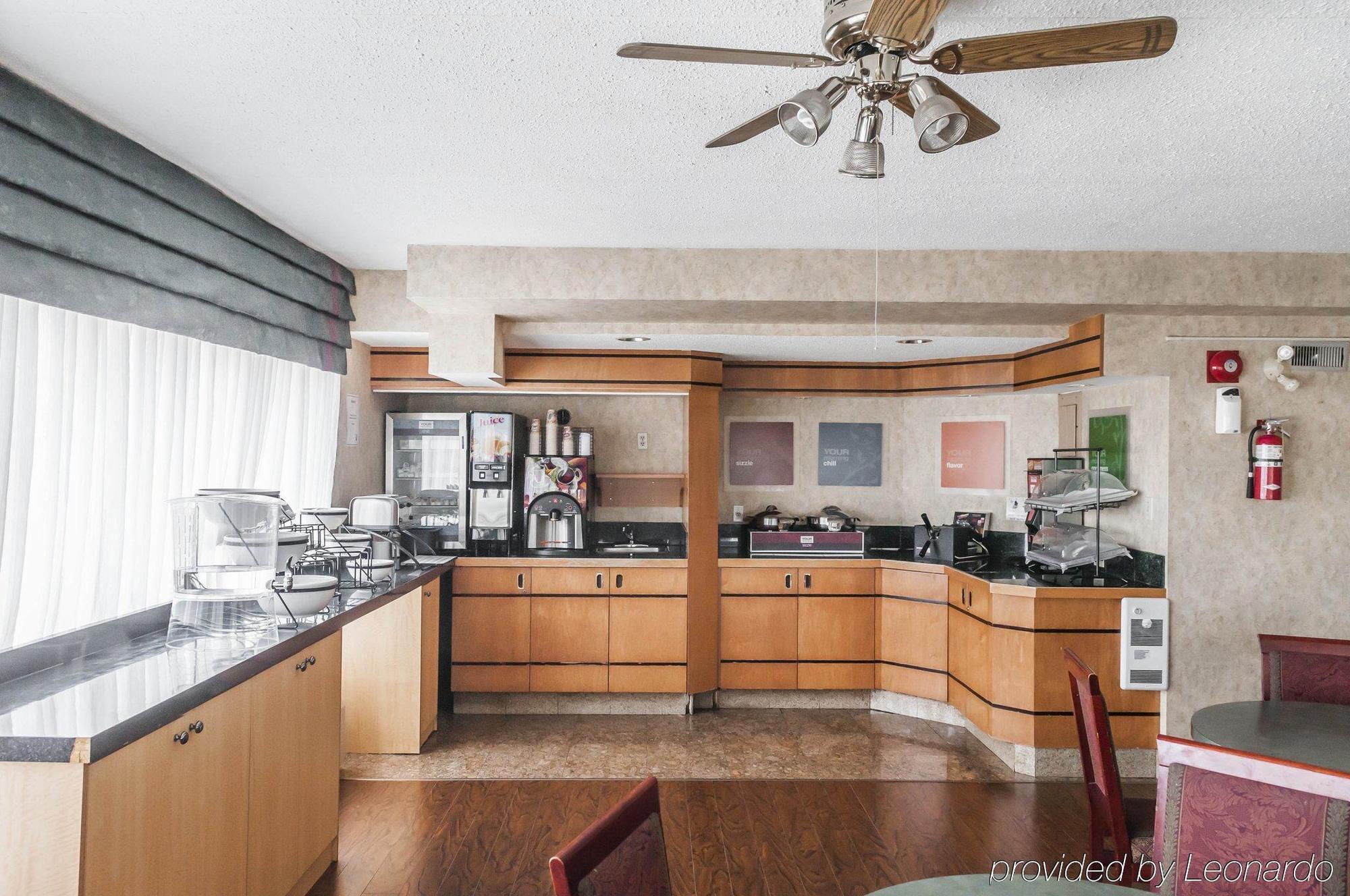 Comfort Inn Meadowvale ميسيسوجا المظهر الخارجي الصورة
