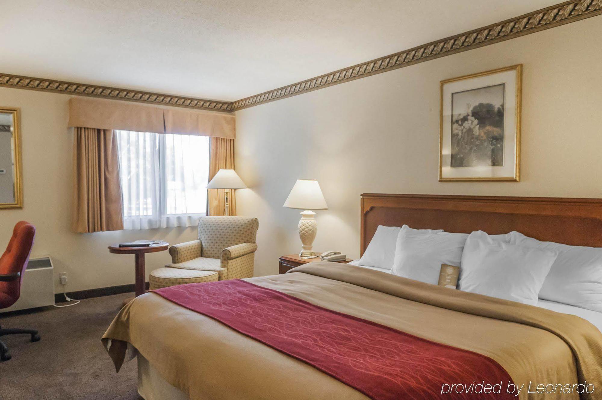 Comfort Inn Meadowvale ميسيسوجا المظهر الخارجي الصورة